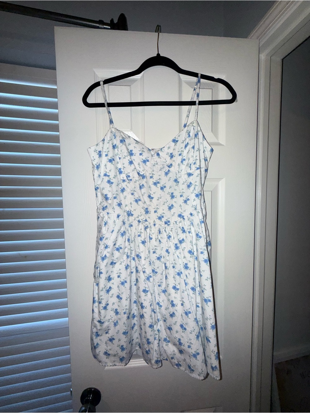 Women's White & Blue Floral Sundress
